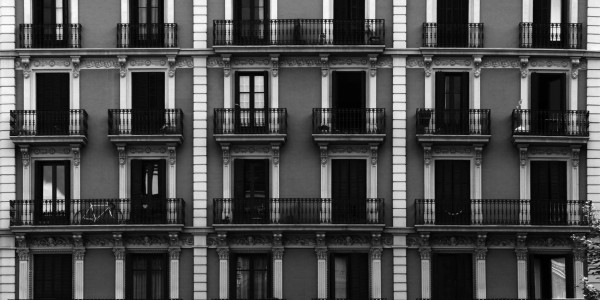 Compra-Venta de Inmuebles / Viviendas Breda · Vicios Ocultos Construcción / Defectos Constructivos