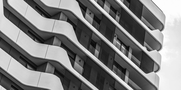 Conflictos Comunidades de Vecinos / Propietarios Castellfollit de la Roca · Conflictos de Estacionamiento en Parkings y Zonas Comunes